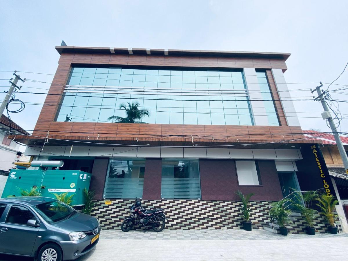 Majestic lodge Thiruvananthapuram Zewnętrze zdjęcie