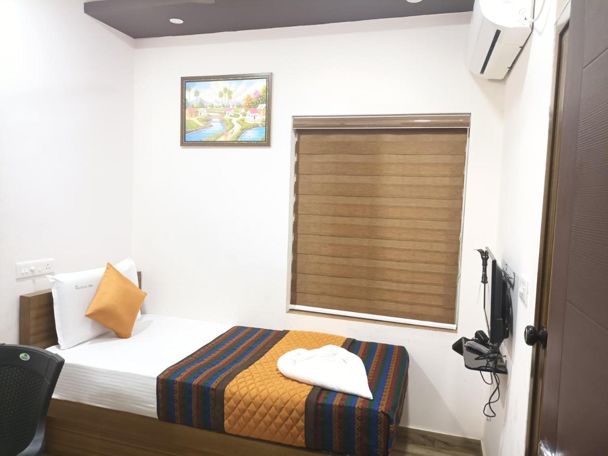 Majestic lodge Thiruvananthapuram Zewnętrze zdjęcie